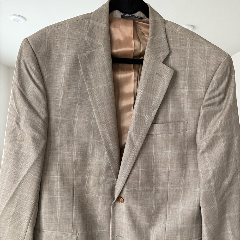 Men's Plaid Beige Suit 44R